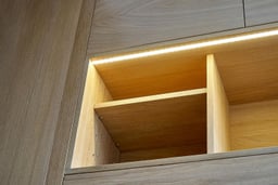 presupuesto instalación led bajo muebles altos